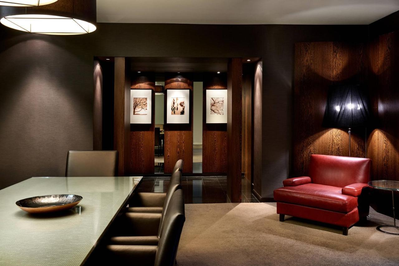 Royal Suite Club lounge access 1 Bedroom Suite 1 King