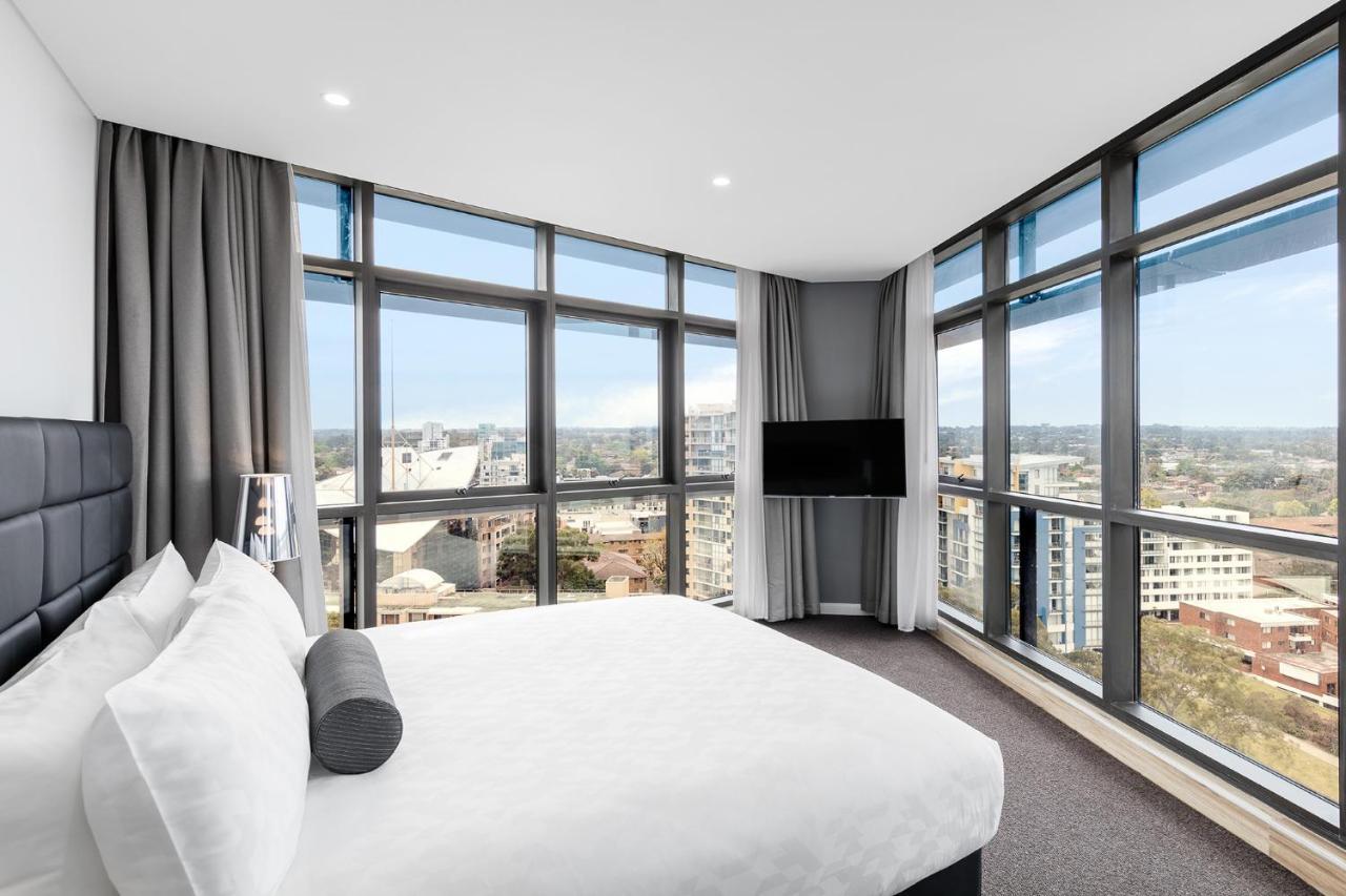 Three Bedroom Riverview Suite