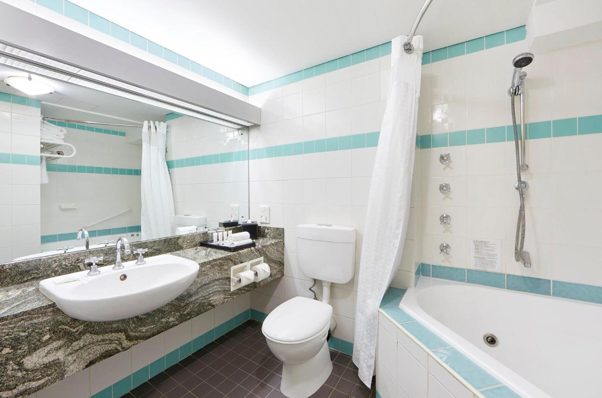 One-Bedroom King Suite