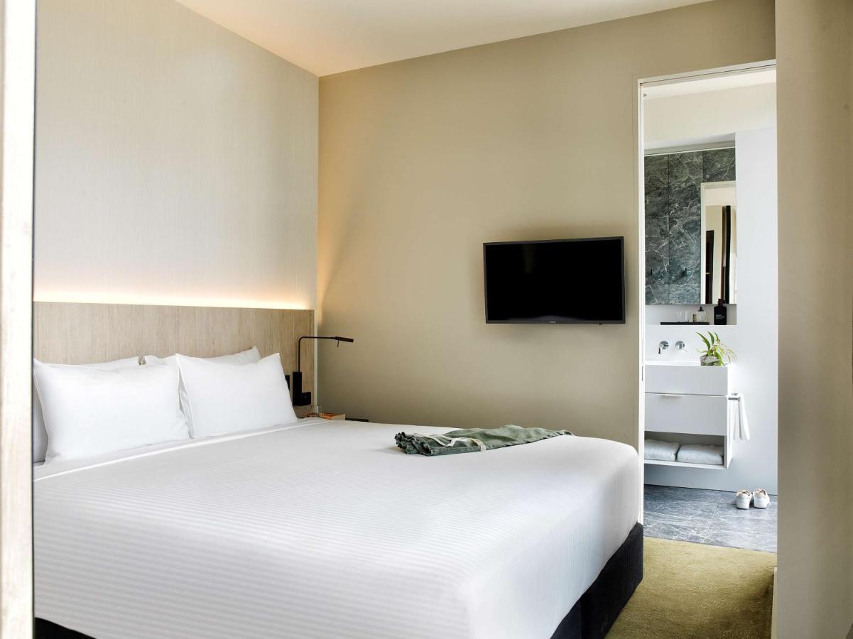 One Bedroom Apartment Destination A A la carte grazing box $25 mini bar credit