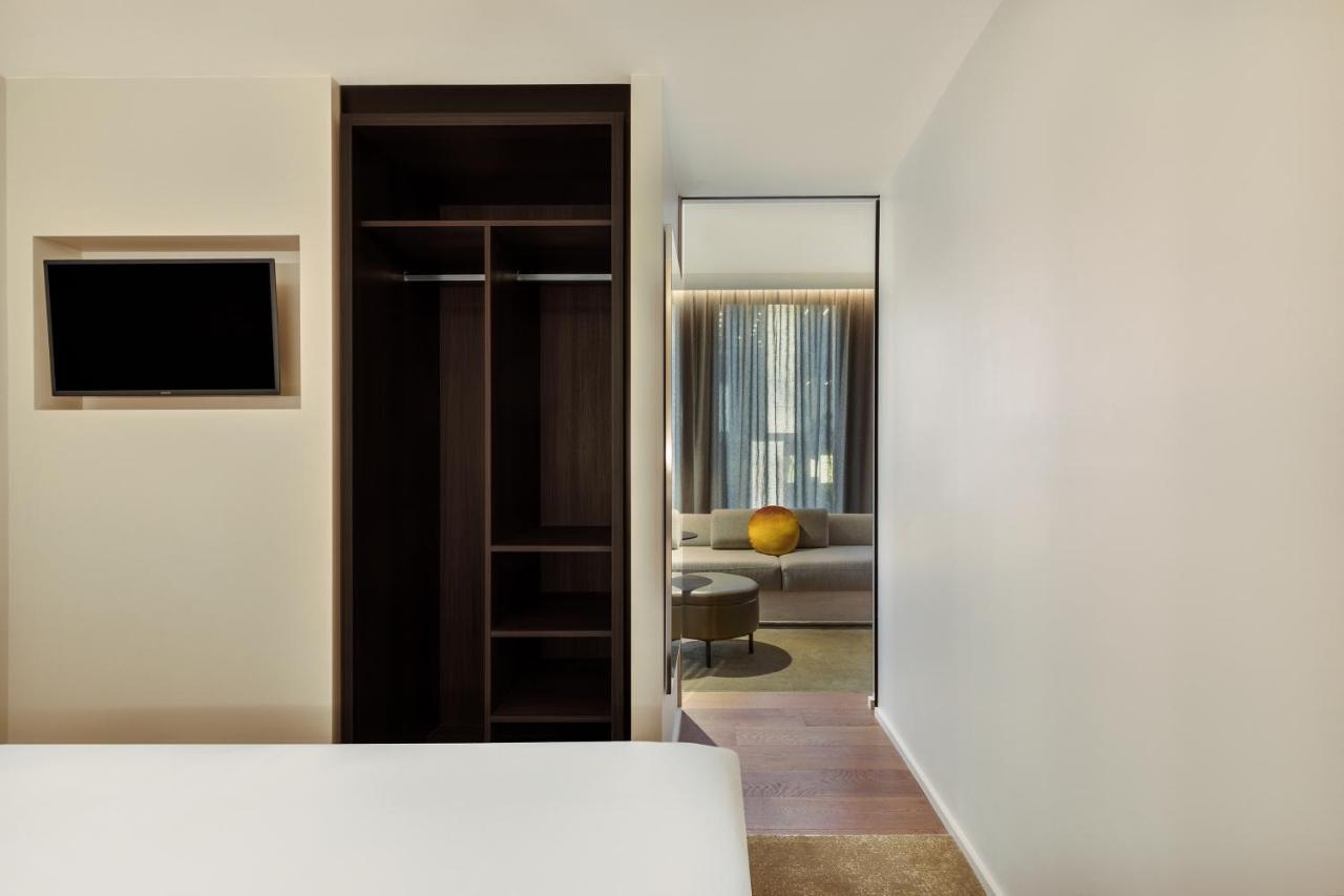 Executive Studio