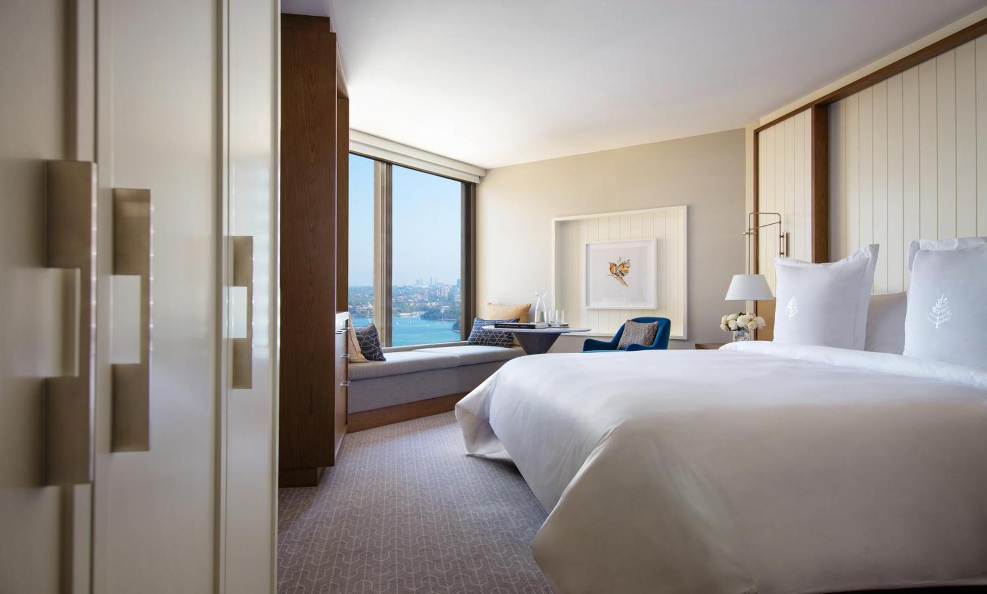 Superior City Accessible Queen Room