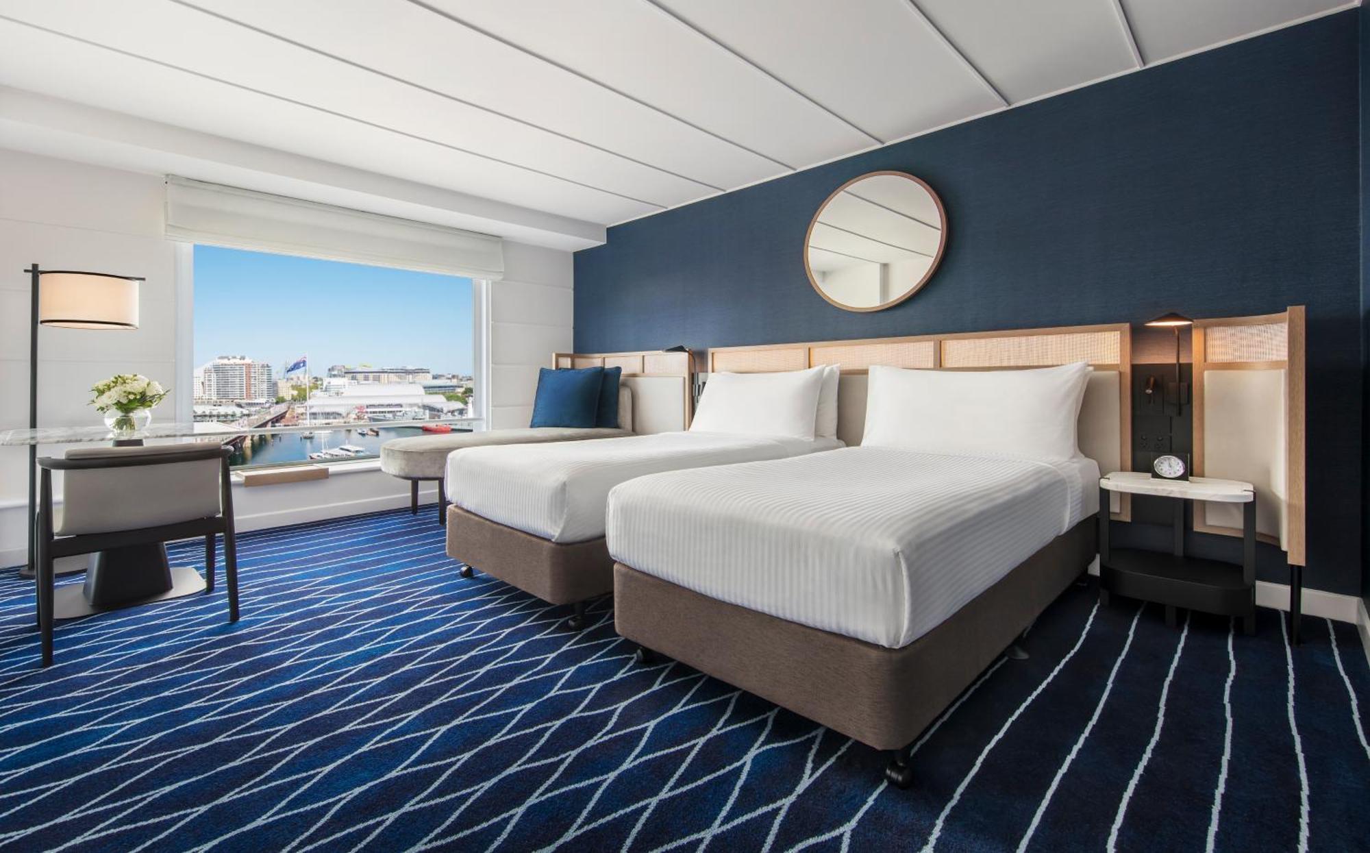 Twin Room Darling Harbour View