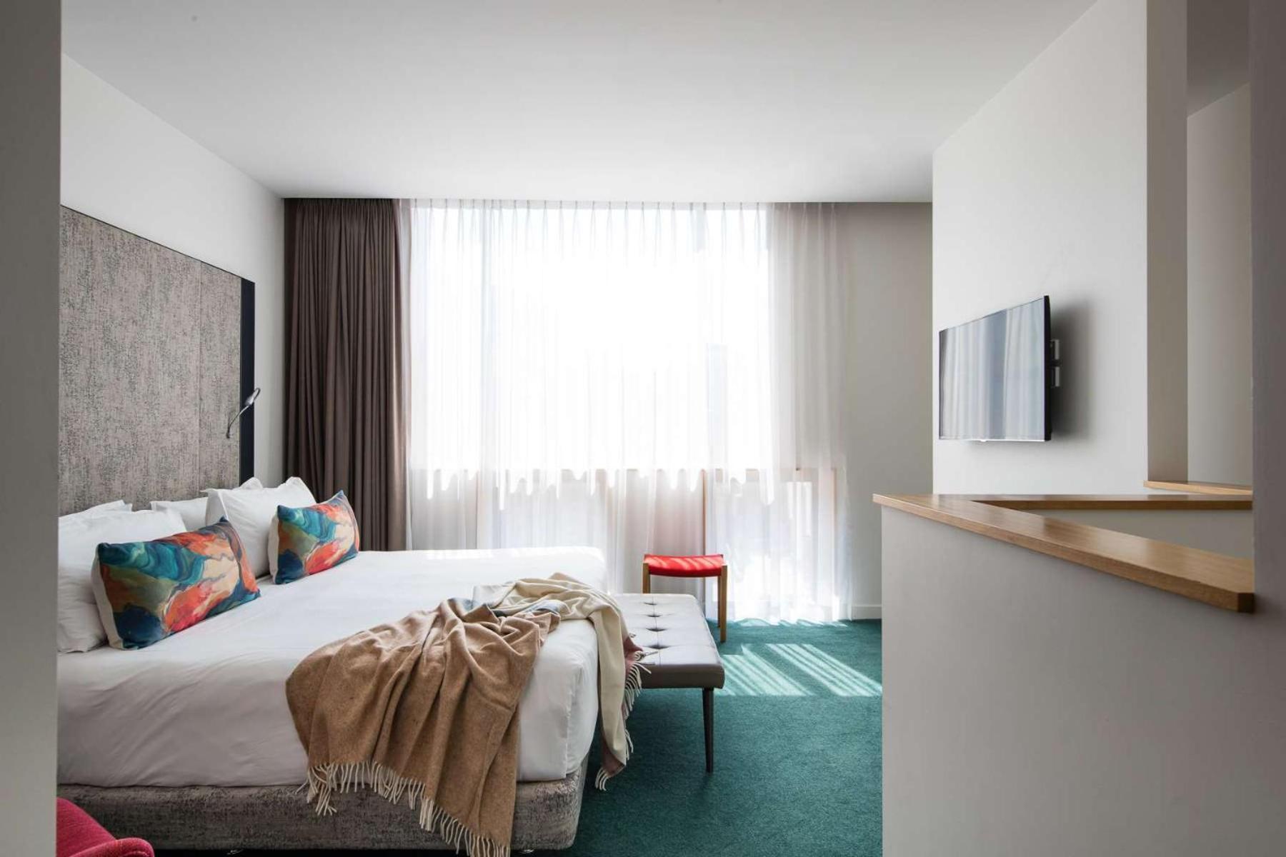 One-Bedroom Loft Suite - Chippendale