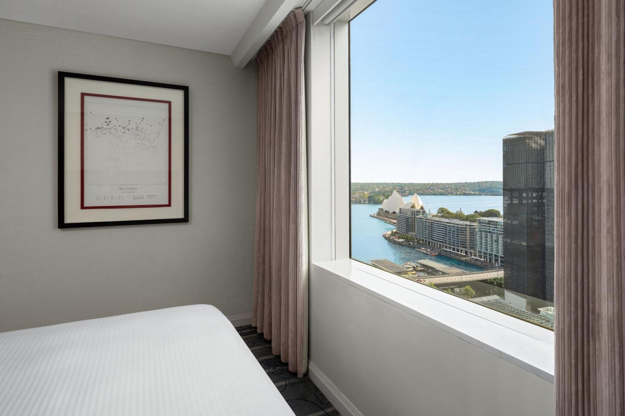 Guest room 2 Double Beds Opera House View