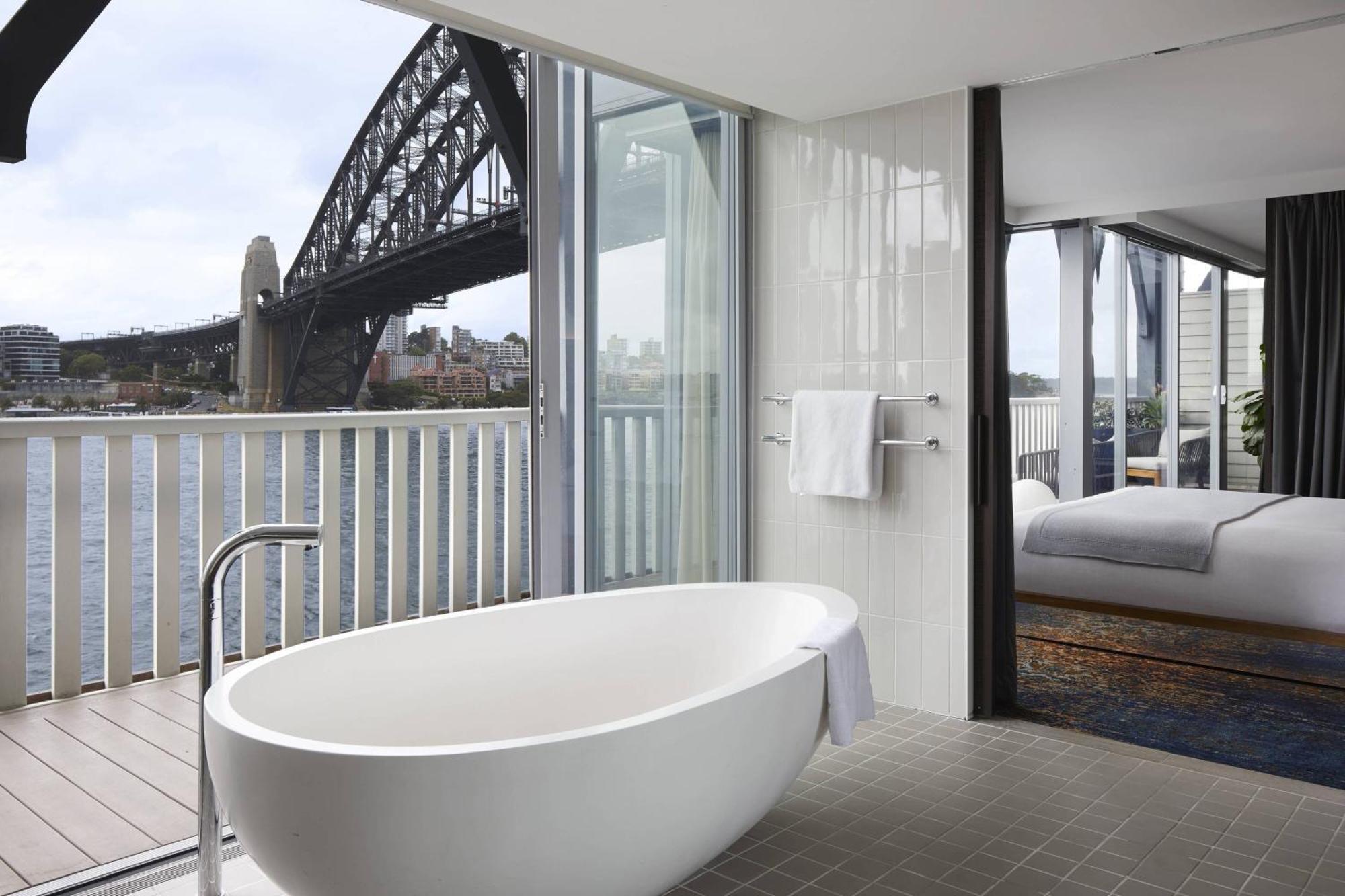 The Admiral 1 Bedroom Presidential Suite 1 King Balcony