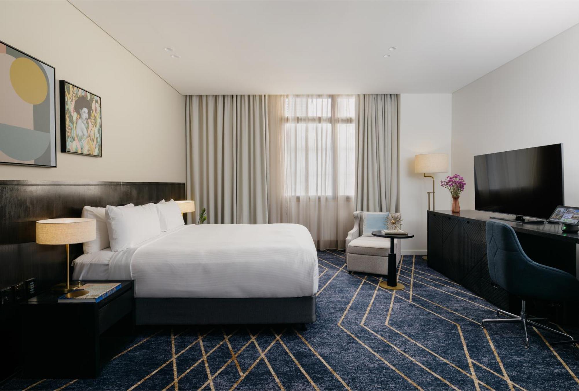 Essential King Room
