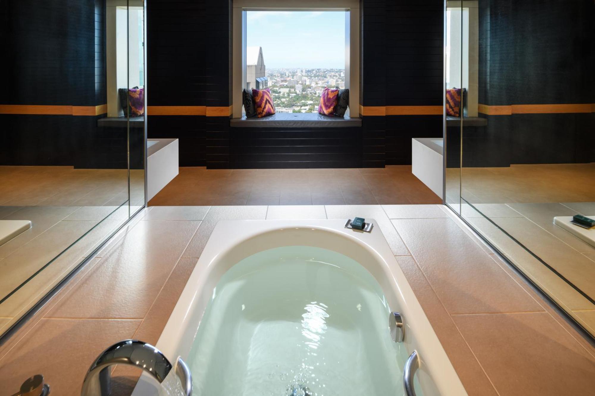 Ambassador Suite