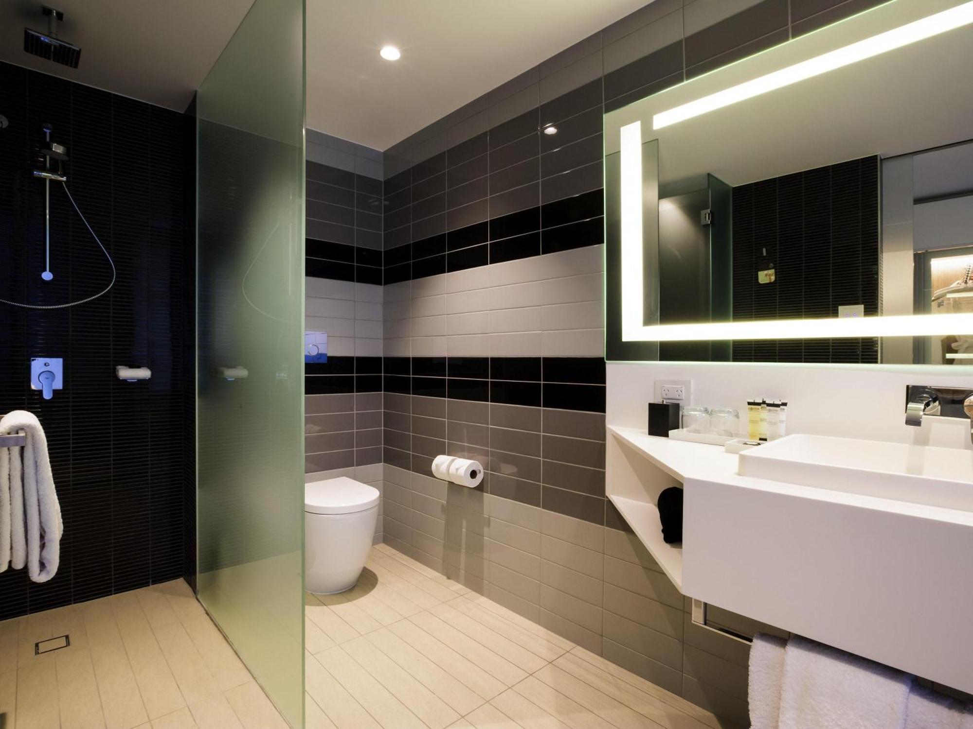 Deluxe Executive Double Room Two Double Beds High Floor