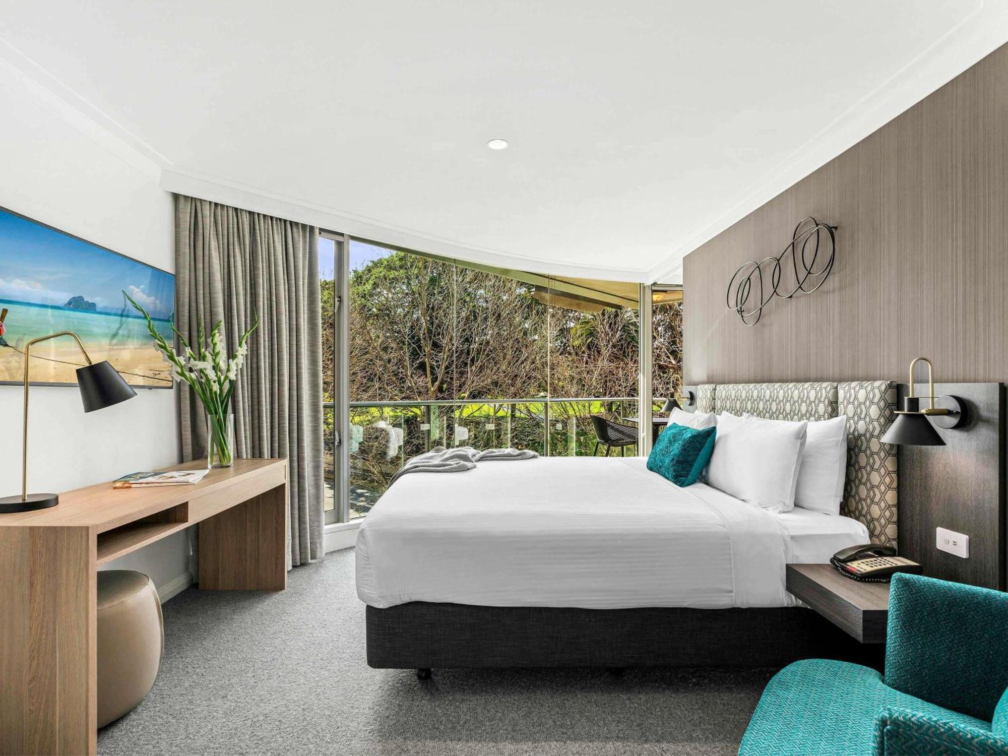 Two-Bedroom Deluxe Apartment Garden View