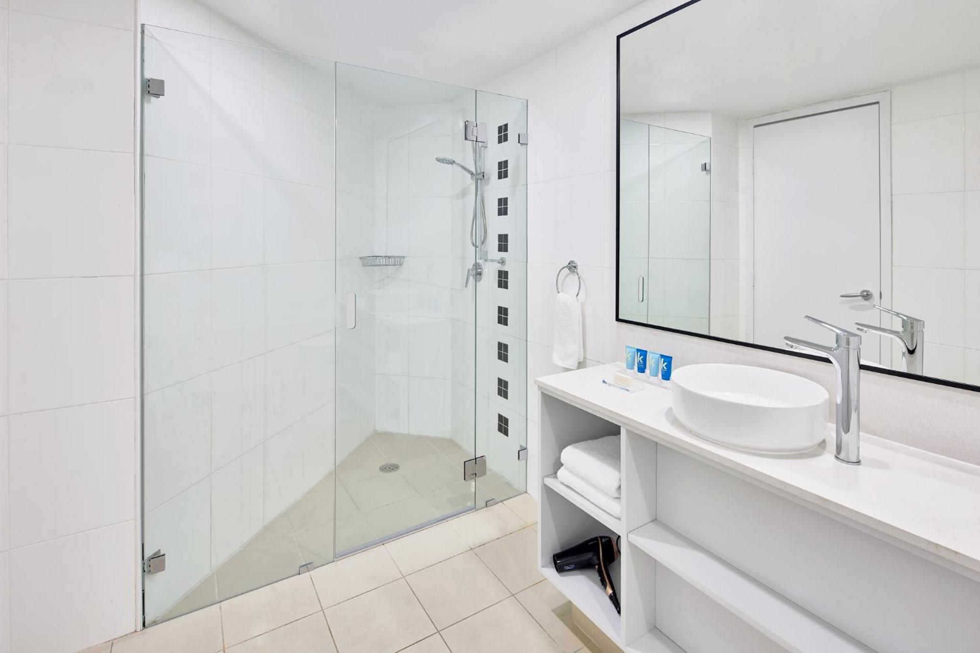 One Bedroom Street Suite,1765844459:JPEG