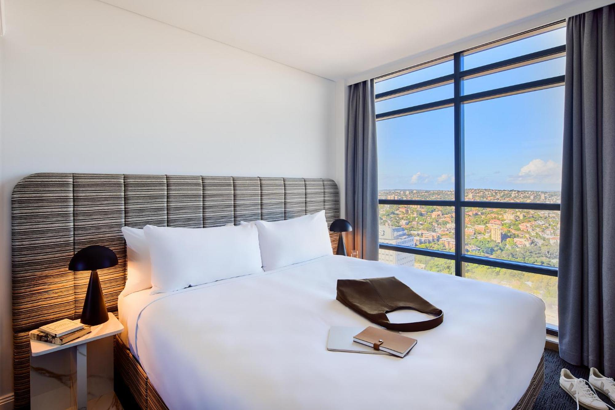 Two-Bedroom Corner Harbour View