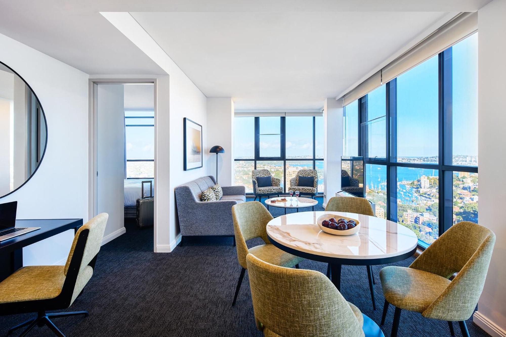 Two-Bedroom Corner Harbour View