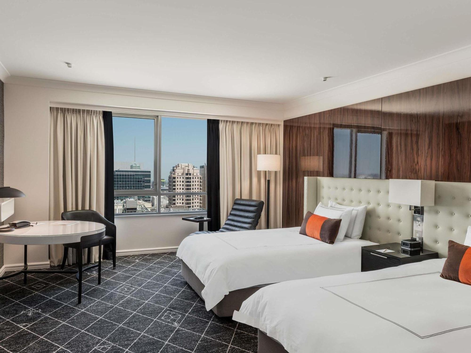 Swiss Advantage Twin Room High Floor