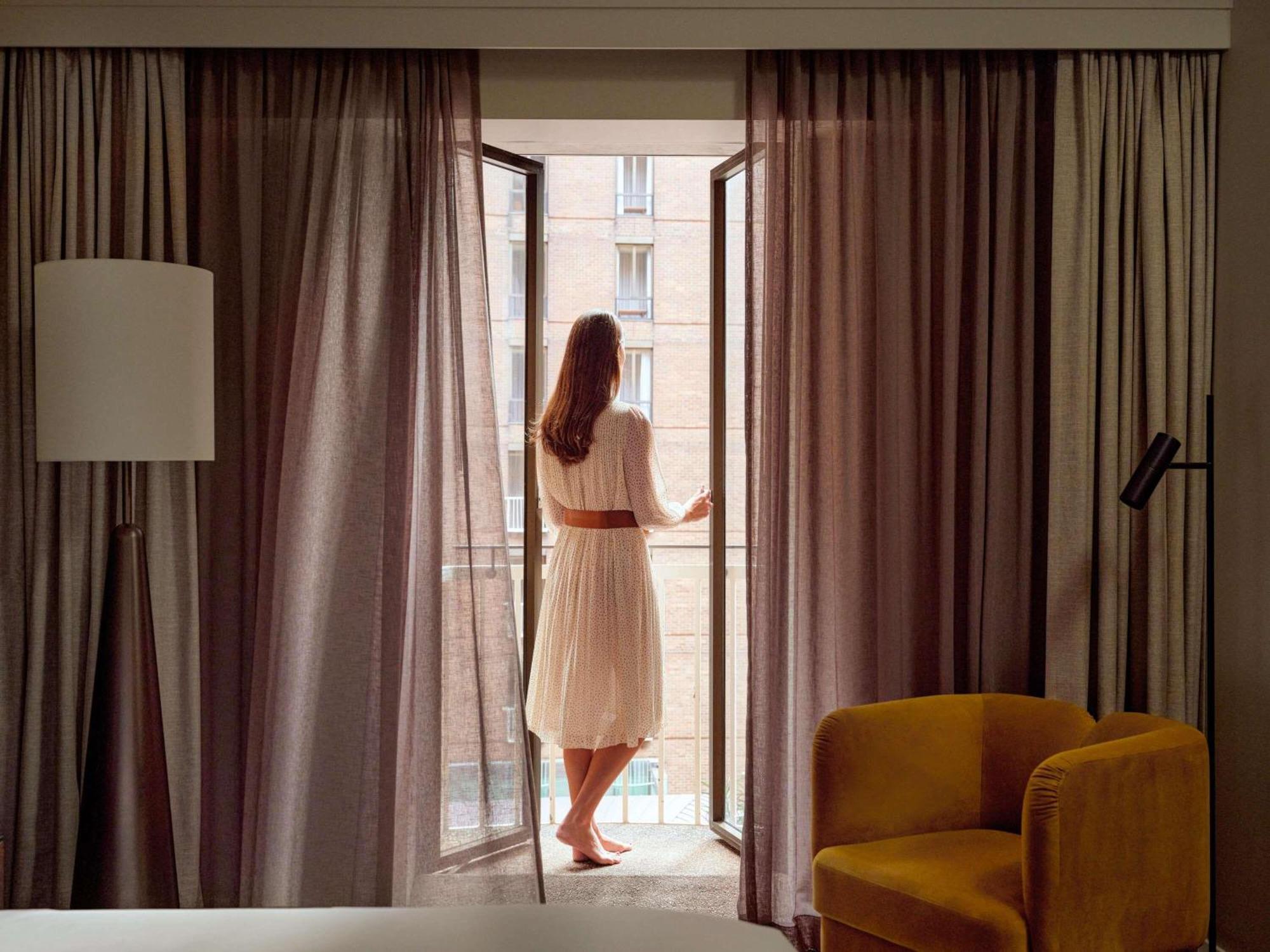 Luxury King Room Balcony