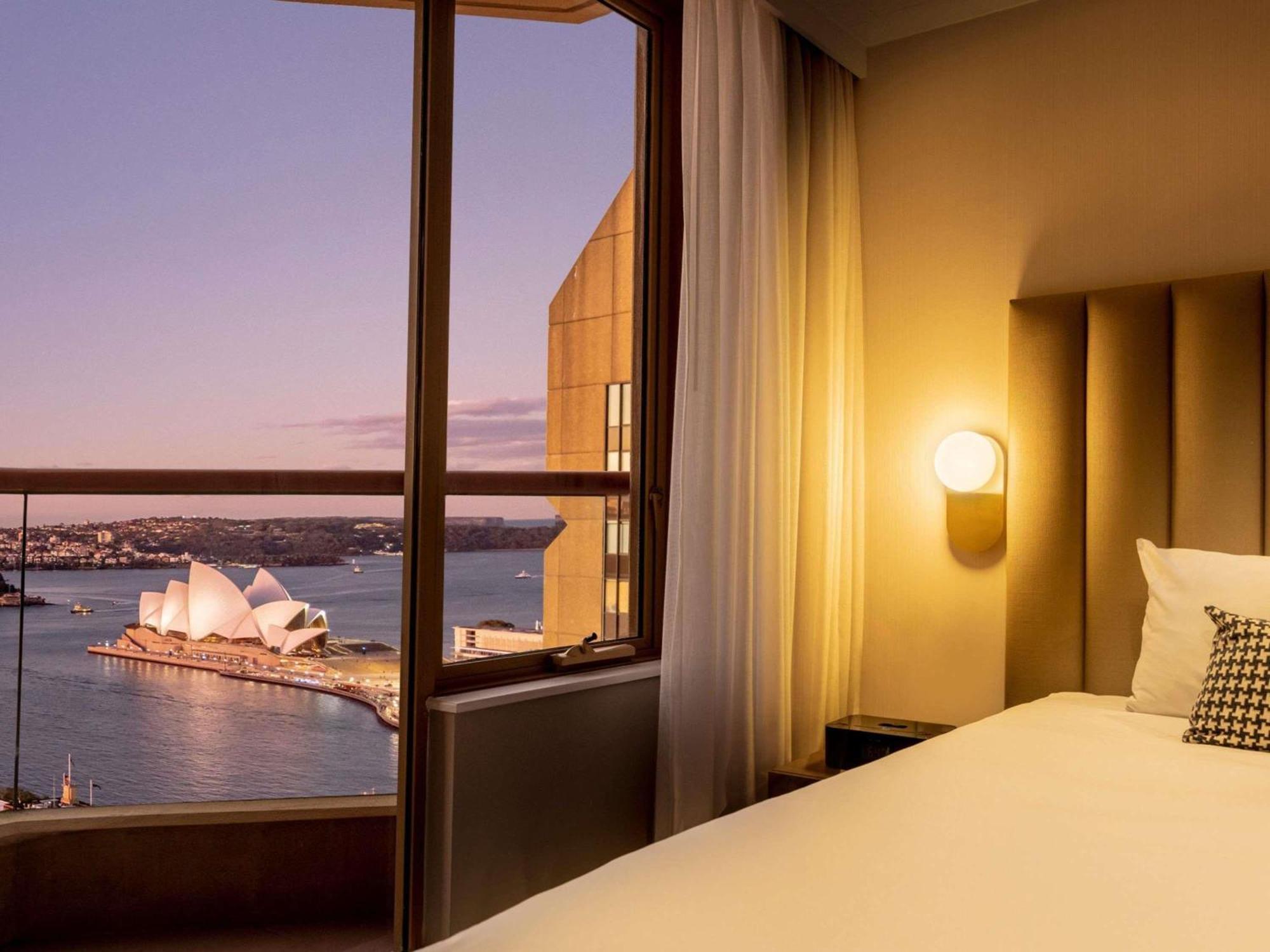 Three-Bedroom Apartment Harbour View