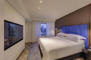 Two-Bedroom Suite with Harbor View