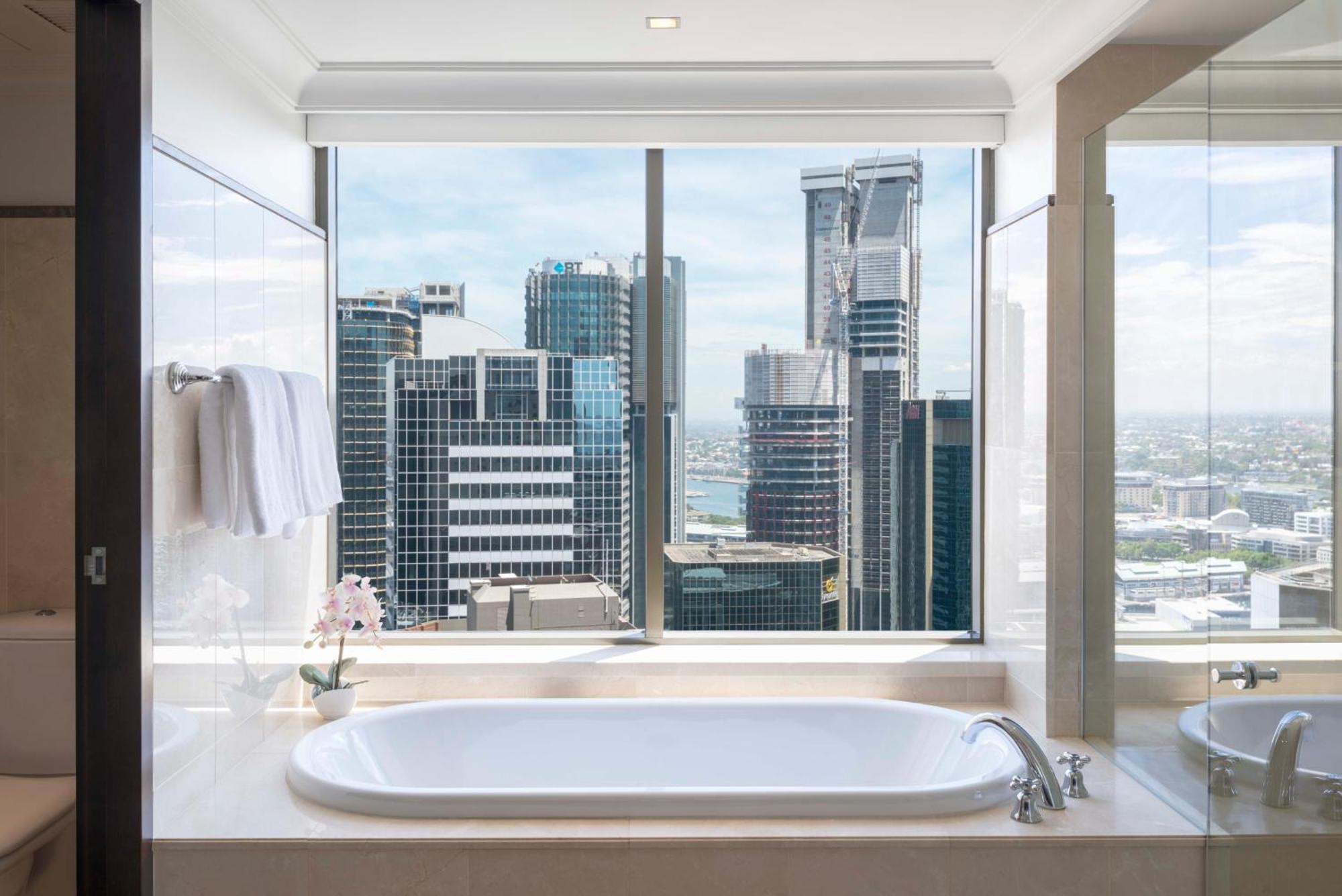 Executive Suite Club Lounge Access
