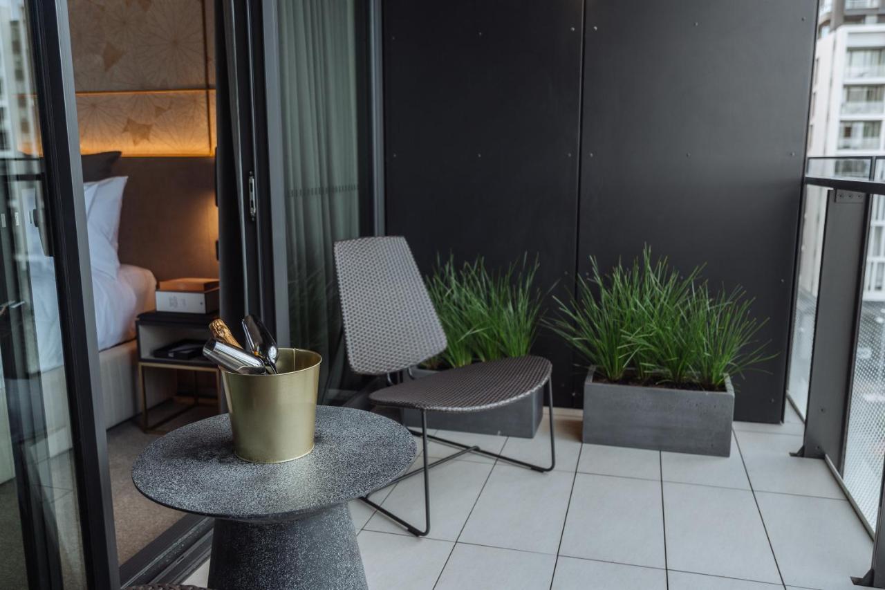 Two-Bedroom Apartment Balcony One Bathroom