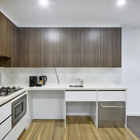Meriton Suites North Sydney-3